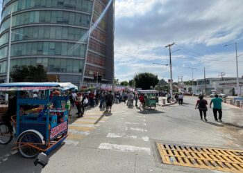 Docentes liberaron casetas y tomaron oficinas.