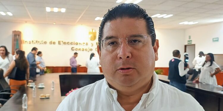 El partido alertó que la propuesta de Morena pone en riesgo a los órganos locales.