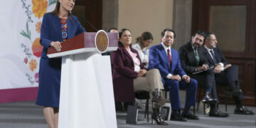 Inició proceso de difusión sobre becas en Michoacán.