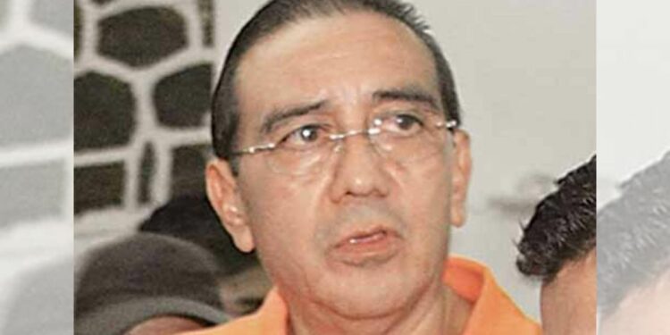 Originario del pueblo Zoque de Soyaló, Chiapas, fue Gobernador con todo el aparato de gobierno en contra y con miles de chiapanecos a su favor, 