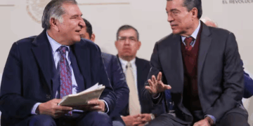 Durante la administración, se reportaron casos de presuntos desvíos de recursos públicos, favoritismo en la asignación de contratos y falta de transparencia en la gestión gubernamental.