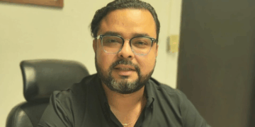 El fracaso de Alfredo Ramírez en Palenque podría ser una señal de que el gobernador está dispuesto a aplicar la "escoba" y limpiar su administración de aquellos que han fallado, incluso si son figuras cercanas al poder. 