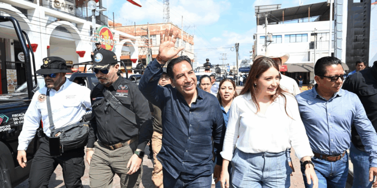 El gobernador encabezó el banderazo del despliegue para fortalecer la protección en Villaflores.