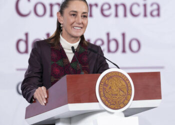 Gobierno federal impulsa Ciberbachilleratos y ampliaciones para acercar escuelas a estudiantes.