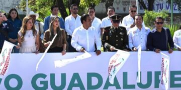 Gobernador reforzó coordinación para garantizar paz y vigilancia en temporada.