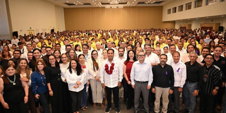 Programa estatal busca reducir rezago con apoyo institucional y social.