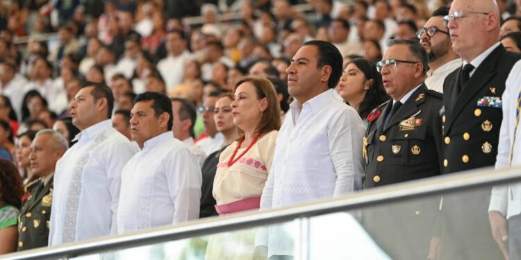 Reconoció los avances y resultados alcanzados en favor del desarrollo, la prosperidad y el bienestar de las oaxaqueñas y los oaxaqueños.