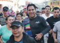 Gobernador corrió con el pueblo