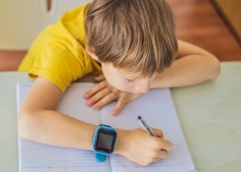¿Adiós a los berrinches? Desarrollan reloj inteligente que reduce estos episodios