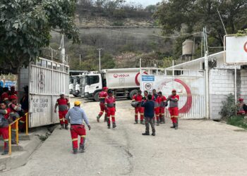 Trabajadores de VEOLIA se manifiestan por posible falta de liquidaciones