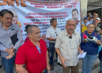 Jubilados y pensionados de la Sección 40 denuncian acoso del secretario general