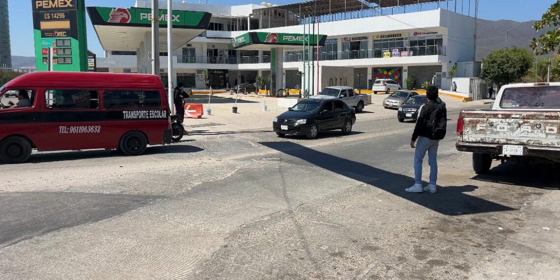 Colonos de Patria Nueva exigen reapertura de crucero o construcción de puente peatonal