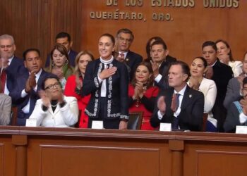 Eduardo Ramirez presente en el 109 aniversario de la Constitución