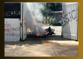 CNTE irrumpe en oficinas y provoca destrozos en Tuxtla
