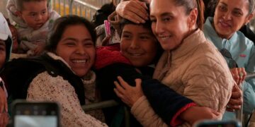 TIERRA DE MUJERES. Sheinbaum entrega títulos agrarios a mujeres ejidatarias en Tlalpan