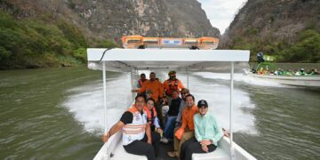 GOBERNADOR. Supervisa limpieza del Cañón del Sumidero y arranca Nascar Chiapas