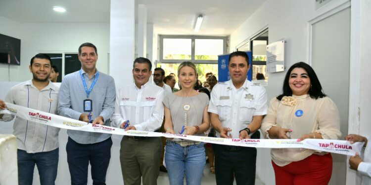 Tapachula atiende a personas en movilidad con humanismo: Yamil Melgar