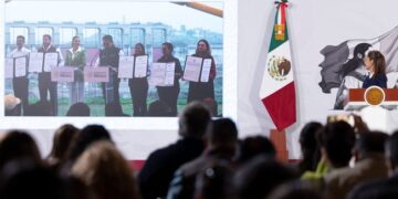 JUSTICIA HÍDRICA. Sheinbaum entrega concesiones de agua