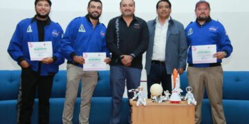 Docentes chiapanecos brillan en la NASA y son reconocidos