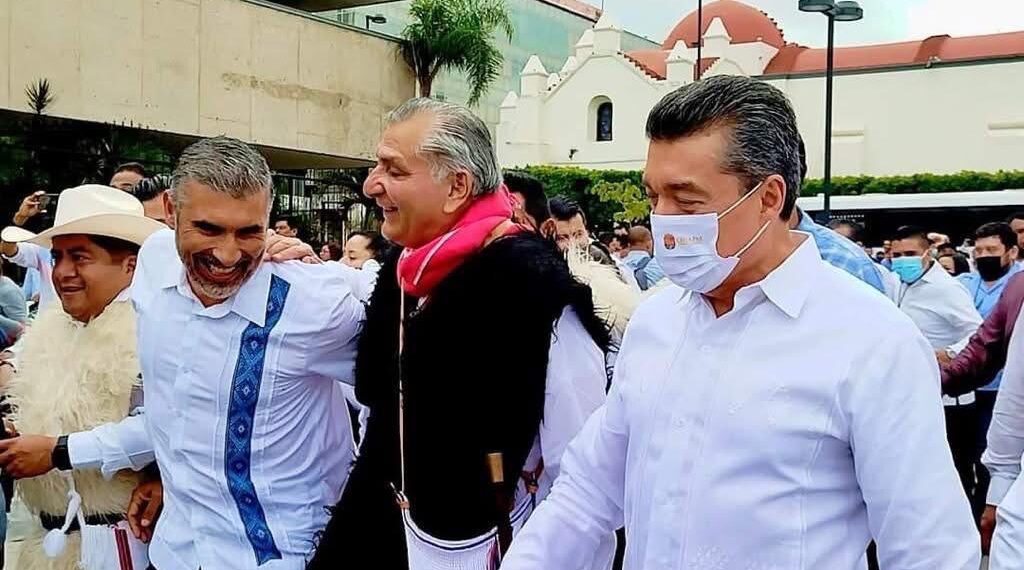 Unos tiemblan y otros de rodillas
