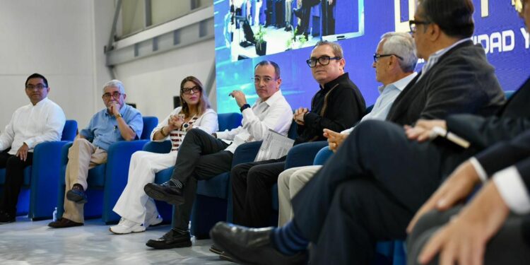 FORO UNACH 2050. Visión y retos de la educación superior