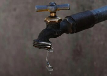 Cuando el agua se pierde entre la burocracia