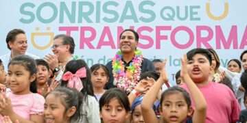 INFANCIA FELIZ. Gobernador celebra en Tuxtla Día de la Niñez