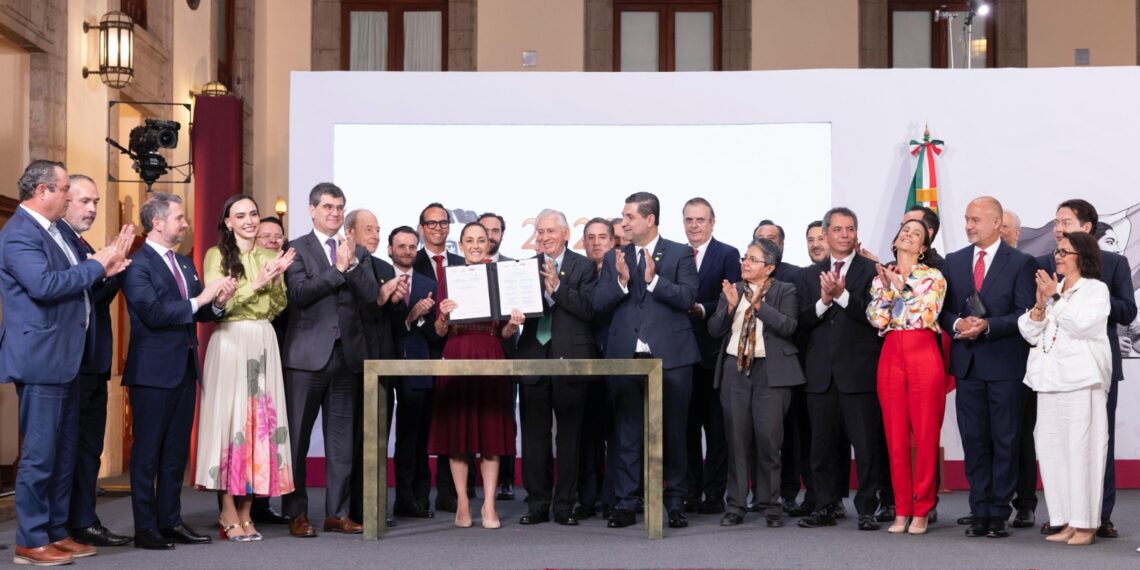 ACUERDO HISTÓRICO. México refuerza su industria siderúrgica