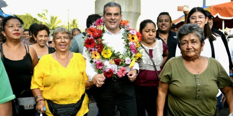 Supervisa Yamil Melgar limpieza en mercado San Juan