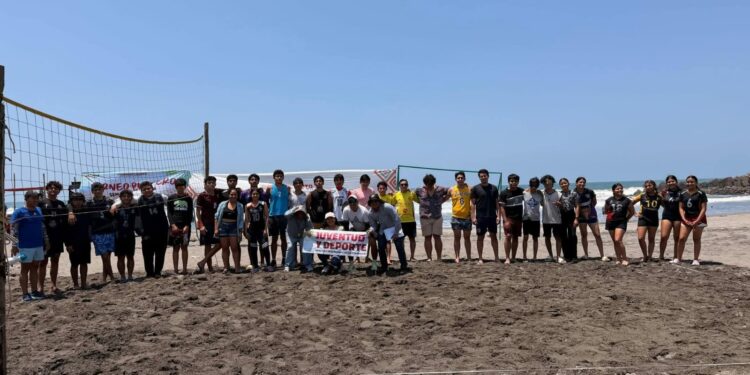 ¡El deporte se vive en la playa!