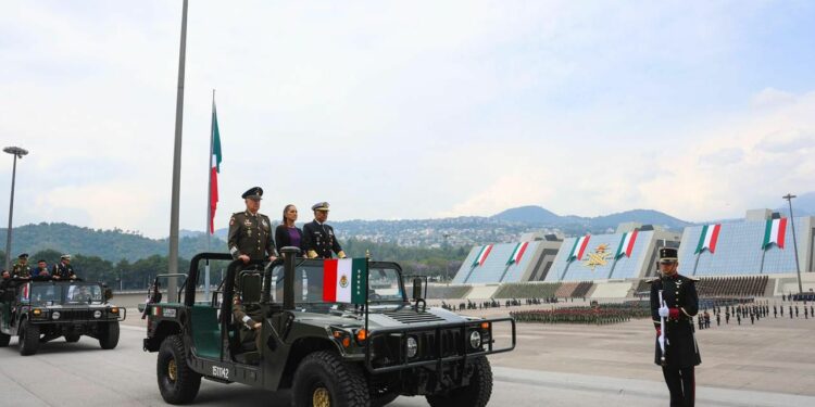 CLAUDIA SHEINBAUM. México recuerda lealtad y valor de su historia militar