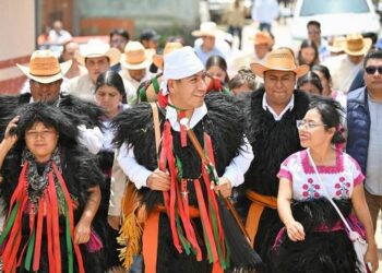 Rincón Chamula y Rayón. Eduardo Ramírez Aguilar refrenda compromiso con el bienestar