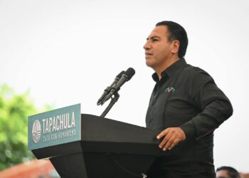 CAFETICULTURA. Gobernador entrega plantas y herramientas a productores