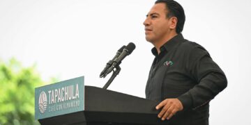 CAFETICULTURA. Gobernador entrega plantas y herramientas a productores