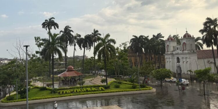 Yamil Melgar activa acciones preventivas ante presencia de la Onda Tropical No. 2