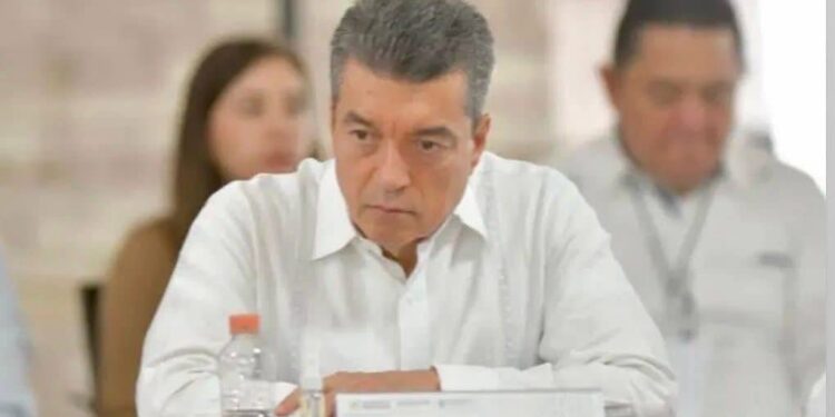 EL CÓNSUL QUE VALE COMO TESTIGO. Rutilio Escandón en Miami: no es el objetivo. Es la llave.