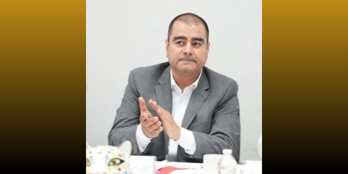 Y a Don Rómulo y a Don Marden