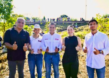 Yazmín Ramírez y Yamil Melgar promueven la reforestación.
