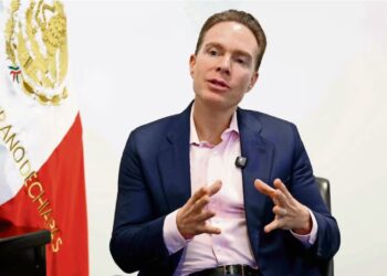 BUSCAPIÉS QUE BUSCÓ DIVIDIR
