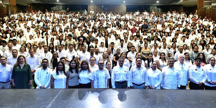 Impulso a la academia fortalece el desarrollo de Tapachula: Yamil Melgar