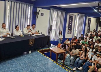 Ayuntamiento de Tapachula fortalece transparencia y rendición de cuentas con comunidad universitaria