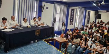 Ayuntamiento de Tapachula fortalece transparencia y rendición de cuentas con comunidad universitaria